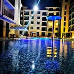 Lovely Amadeus Lux Апартамент *