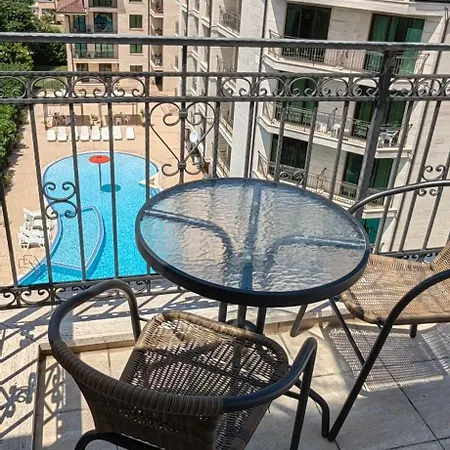 Lovely Amadeus Lux Apartament *